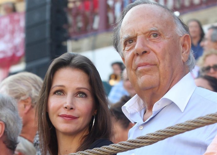 El marqués de Griñón y esposa en los toros en Málaga