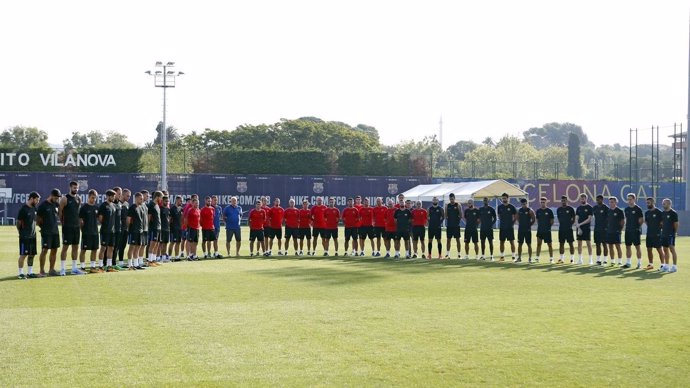 Barcelona entrenamiento minuto silencio atentado