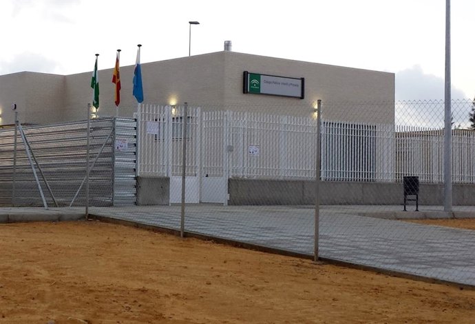 Nota De Prensa Y Foto De Educación: Adjudicación Ceip La Unión De La Rinconada