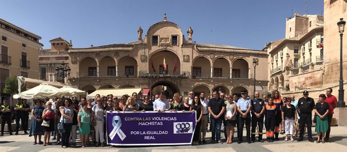 Concentración en Lorca violencia de género