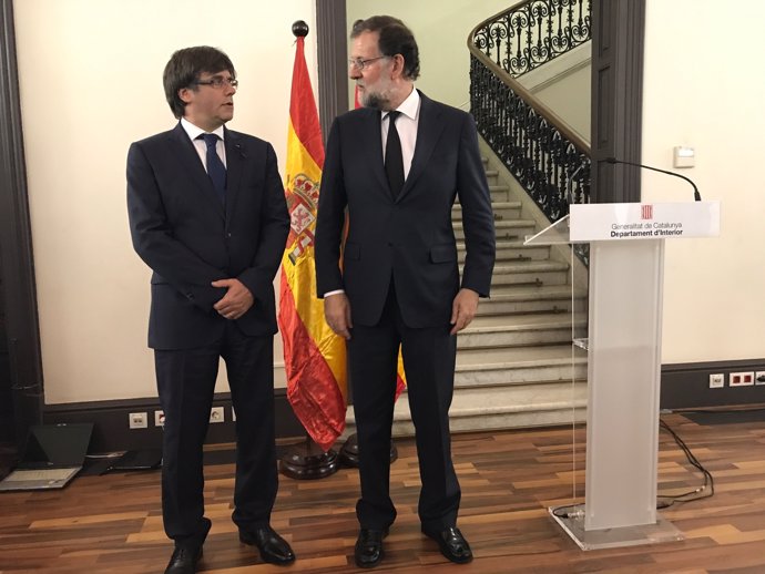 El president del Govern, Mariano Rajoy, i el del Govern,  Carles Puigdemont