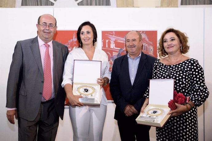 Presentación Exposición 'Alber' en el Patio de Luces de la Diputación de Almería