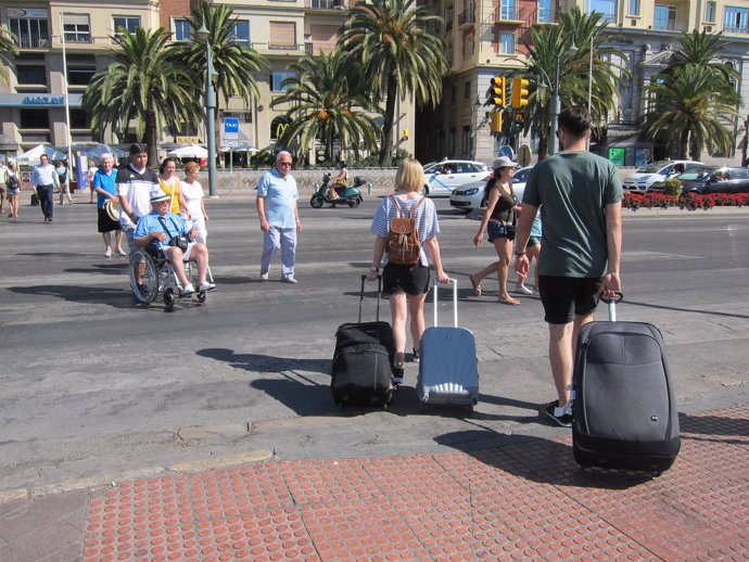 Turistas, Centro, Málaga, Maletas, turismo, paseo