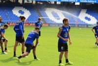 Edu Expósito, novedad en una lista sin Fede Valverde, Çolak y Carles Gil ante el Real Madrid