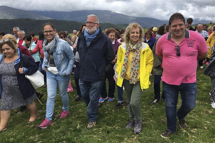 Díaz Tezanos y Ruiz ascienden con los romeros hasta la ermita
