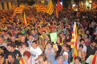 La ANC recoge un artículo en el que piden usar banderas catalanas y no la española como solidaridad por el atentado