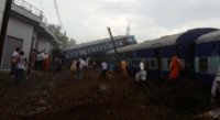 India investiga el descarrilamiento del tren en Uttar Pradesh