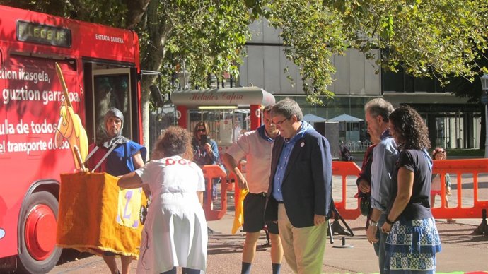 Inauguración del Txikigune en Bilbao             