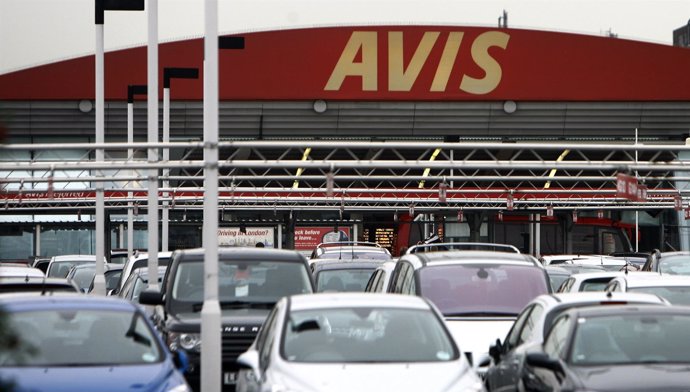 Zona de alquiler de coches en el aeropuerto de Heathrow