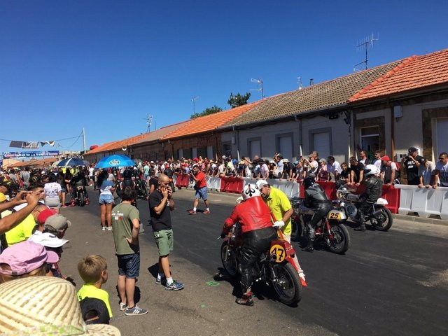 León.- Un momento de la prueba que se ha celebrado en La Bañeza