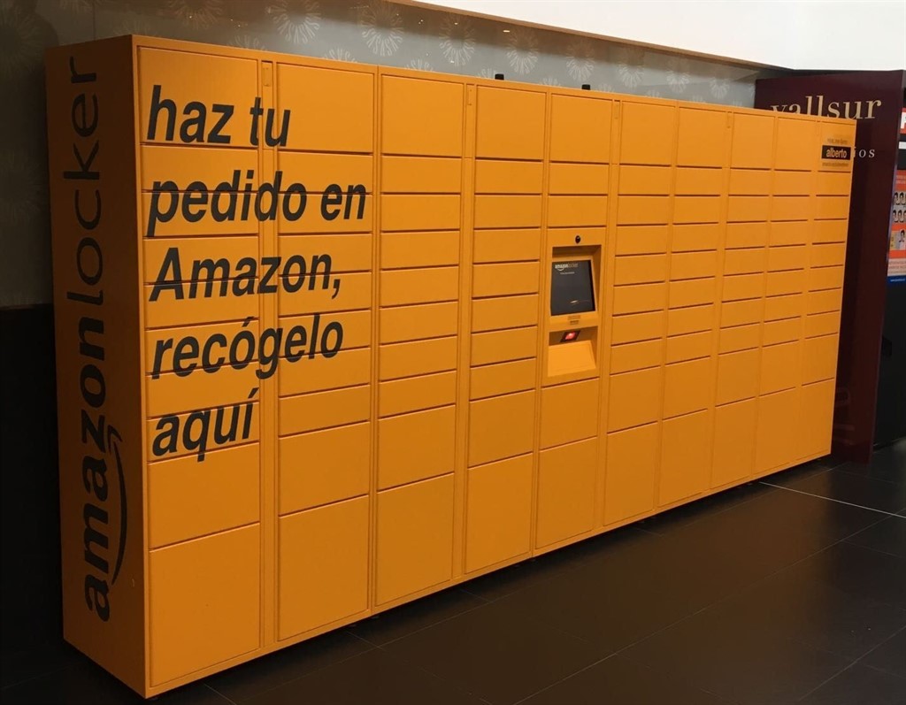 Vallsur instala un Amazon Locker como punto de recogida de pedidos
