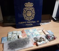 Detienen a la propietaria de un bar y un empleado por tráfico de drogas en Menorca
