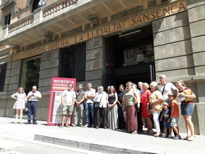 Jornada de portes obertes en el nuevi espai 'La Lleialtat Santsenca'