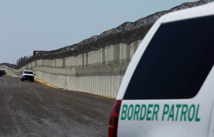 Patrulla de Estados Unidos en la frontera con México