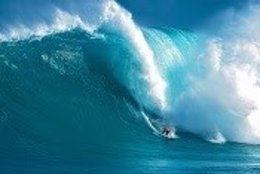 Imagen de 'Take every wave: The life of Laird Hamilton'