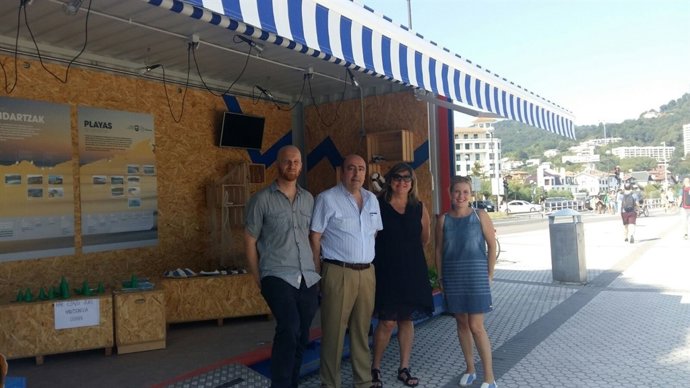 Punto de información en Ondarreta.