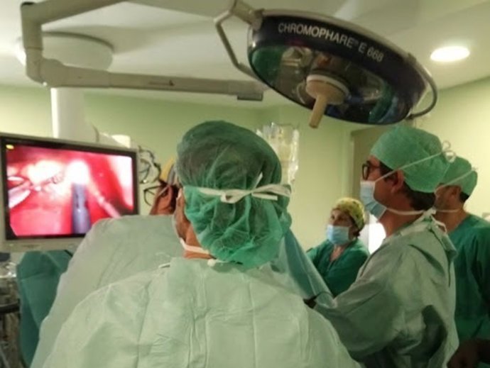 Cirugia abordaje subxifoideo1