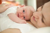 El contacto 'piel con piel', también es posible tras partos por cesárea