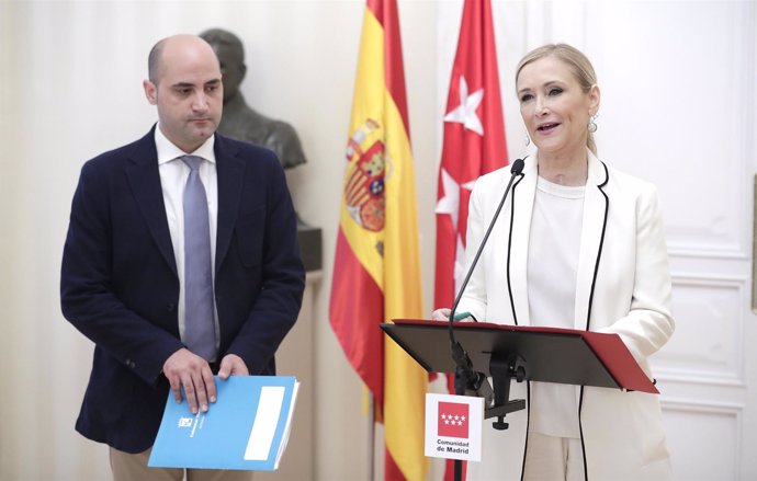 Cifuentes Se Reúne Con El Alcalde De Colmenar Viejo
La Presidenta De La Comunida