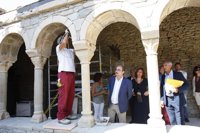 Lambán anuncia la II fase de restauración del claustro de la catedral de Roda de Isábena