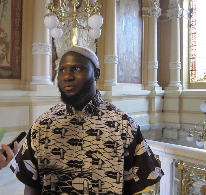 El imán de la Mezkita de Delicias, Said Fundy.                      