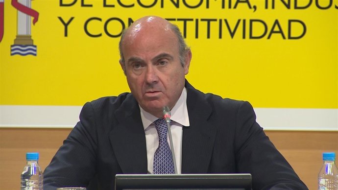 Guindos dice que el impacto turístico del atentado "no es relevante"