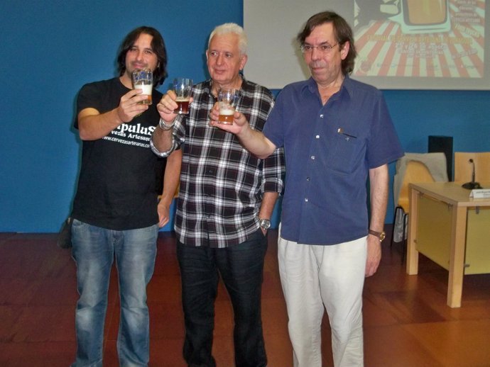 Merchán, Ruiz y Martínez en la presentación de Birragoza 