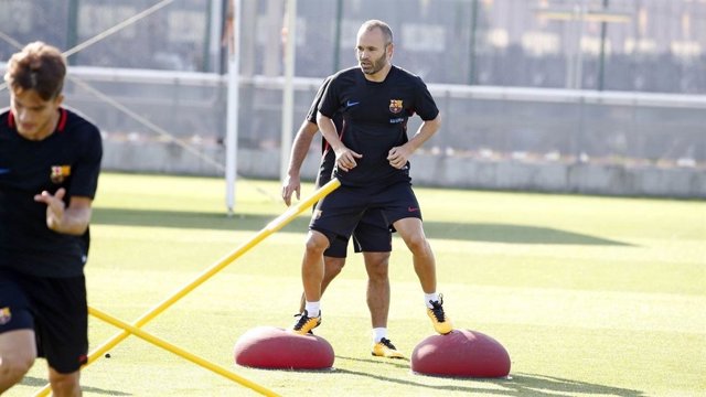 Andrés Iniesta en un entrenament amb el FC Barcelona