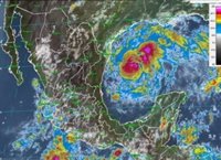 'Harvey' pasa de tormenta tropical a huracán de categoría 1