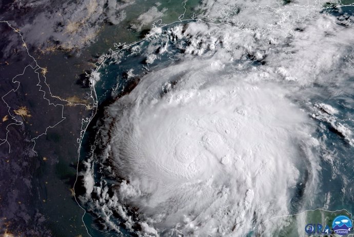 Imagen satélite del huracán 'Harvey' cerca de Texas.