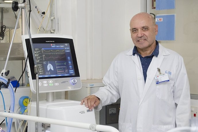 Javier Muñoz, jefe de sección de Medicina Intensiva del Hospital Gregorio Marañó
