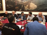 Acuerdan medidas de seguridad pasiva y mayor presencia policial en las calles de Cádiz