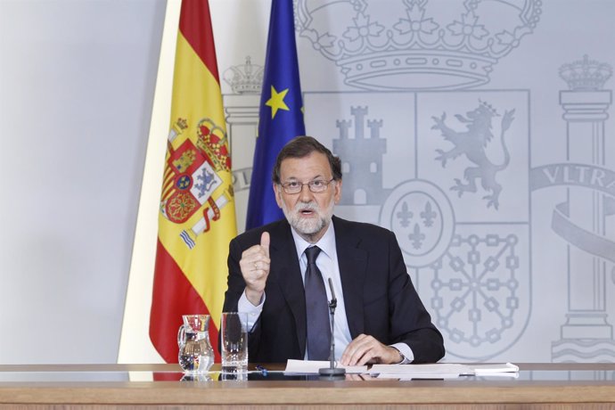 Rajoy compadece en Moncloa.