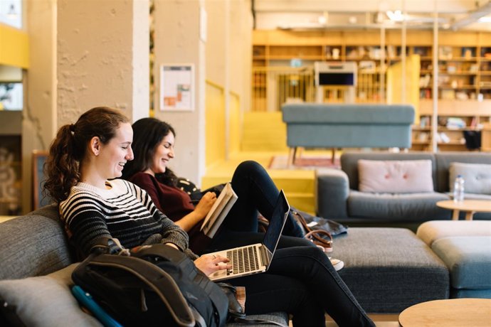 Compartir piso, estudiantes, jóvenes, Erasmus