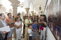 Una muestra fotográfica refleja el vínculo entre TAPTC? Teatro y el Festival de Mérida