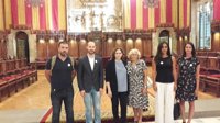 Cifuentes, Carmena y representantes de todos los partidos se unen al grito del 'No tinc por' en Barcelona