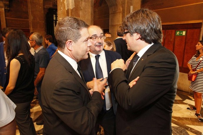 Page conversa con Puigdemont