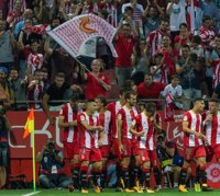 Triunfo histórico del Girona y el Levante resiste al Deportivo