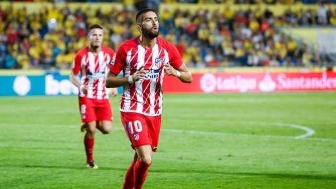 Carrasco, jugador del Atlético, celebra el segundo gol contra Las Palmas