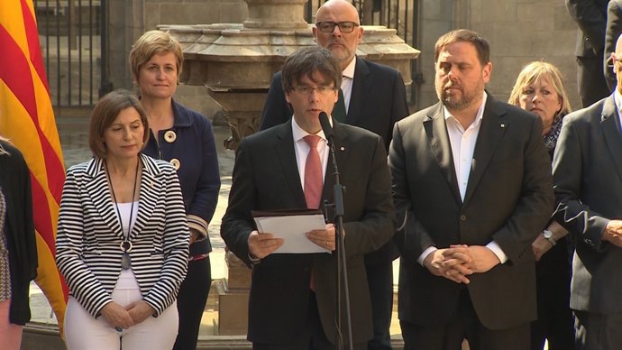 Puigdemont anuncia el referèndum per l'1 d'octubre