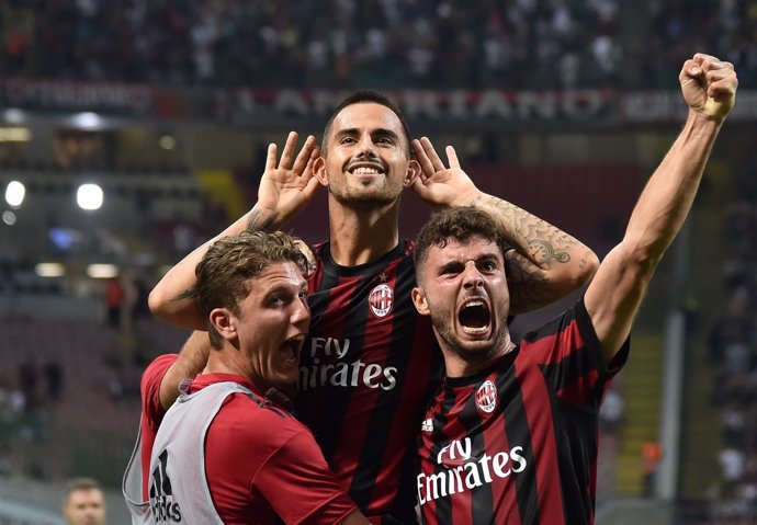Suso Fernández da el coliderato al AC Milan con un gol de falta  