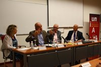 Chaves dice que el auge del "populismo" es un "peligro" para la UE causado por la "desafección" ciudadana