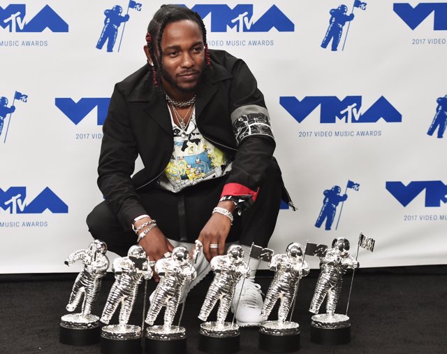 Kendrick Lamar, estrella de los MTV Music Awards con seis galardones