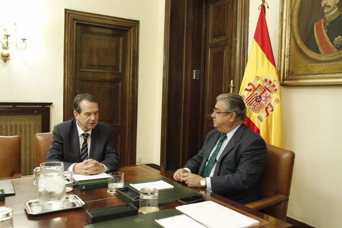 Reunión Zoido con presidente de la FEMP.