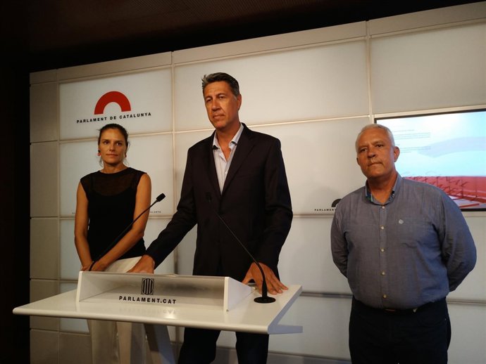 Albiol, Santi Rodríguez y Esperanza García (PP) en el Parlament de Catalunya