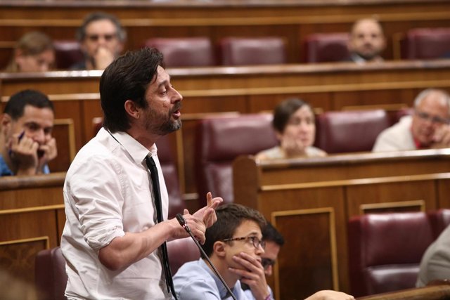 Rafael Mayoral en la sesión de control al Gobierno en el Congreso