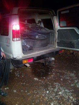 Todoterreno del Guarderío Forestal durante el rescate de los ciclistas