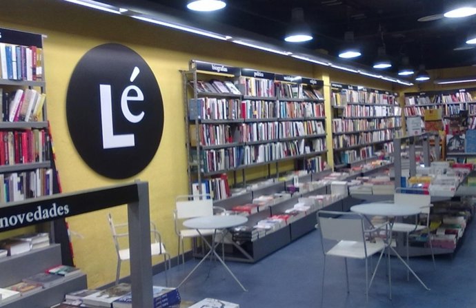 LIBRERÍA LÉ