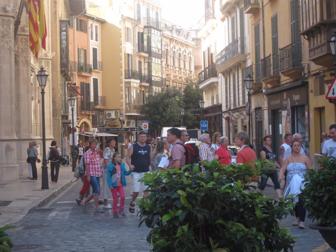 Turistas en Palma                        