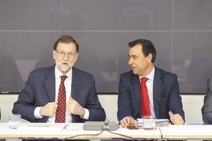 Fernando Martínez Maillo y Rajoy en la reunión del Comité Ejecutivo del PP